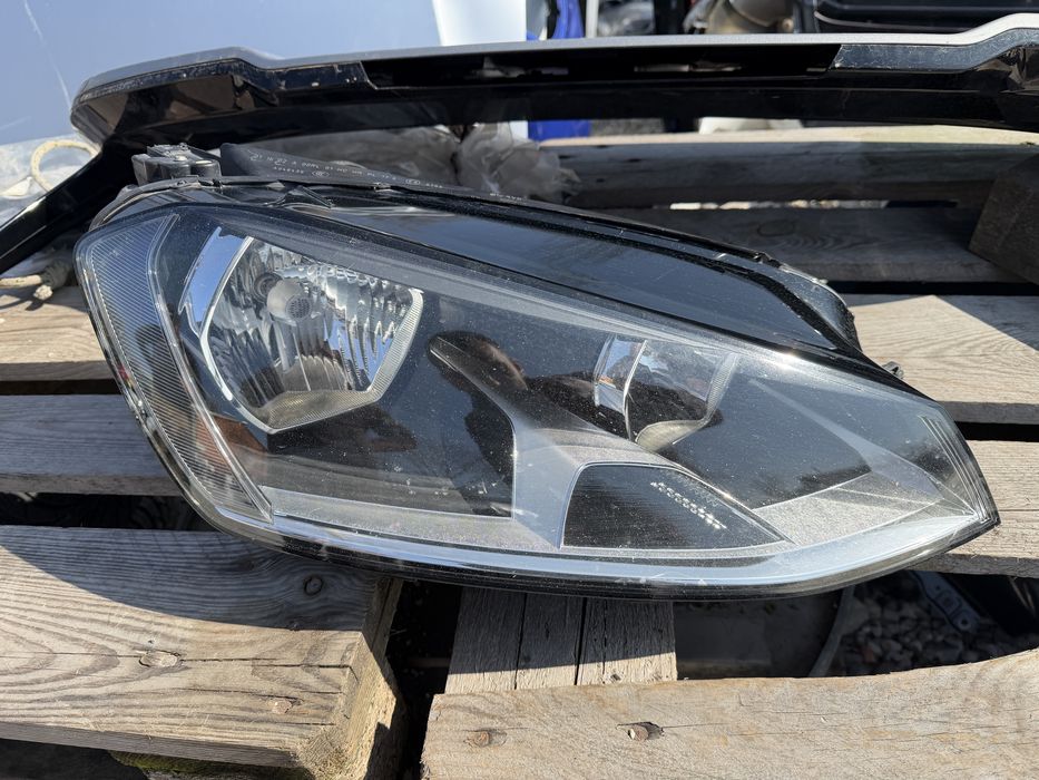 Фар VW Golf 7 2013 год.-