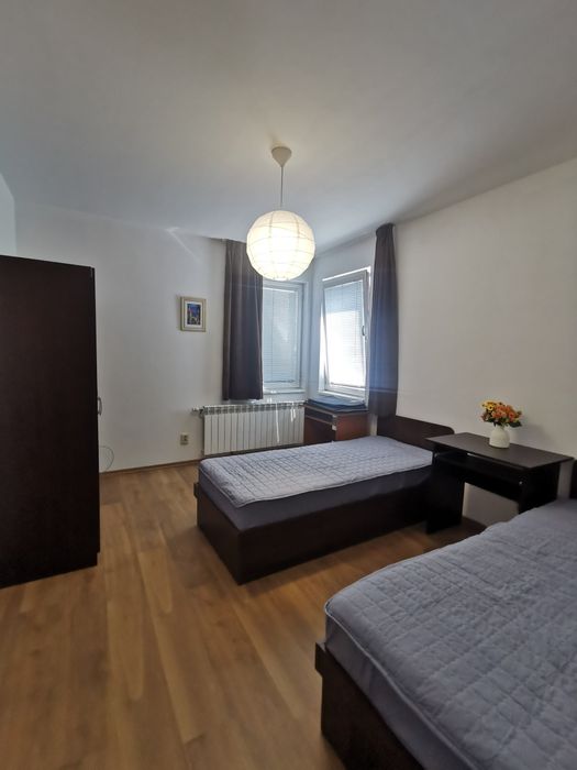 Дава се под наем Четиристаен апартамент в София, Славия - 130 кв.м за 900 € - Снимка #10