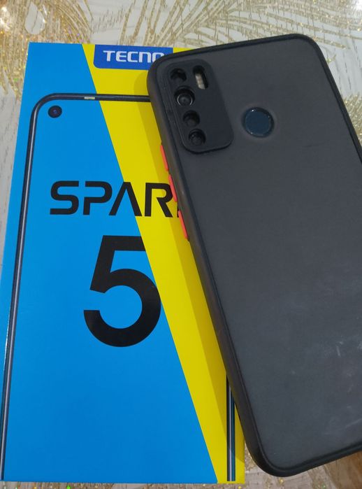 Tecno spark 5 karobkasi bor hamma joyi ishlidi