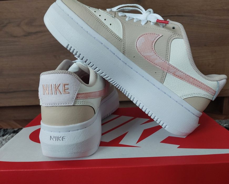 NIKE Обувки W court vision alta ltr