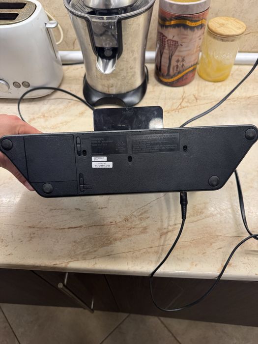 Тонколона Sony с AUX, Radio, iPod слот