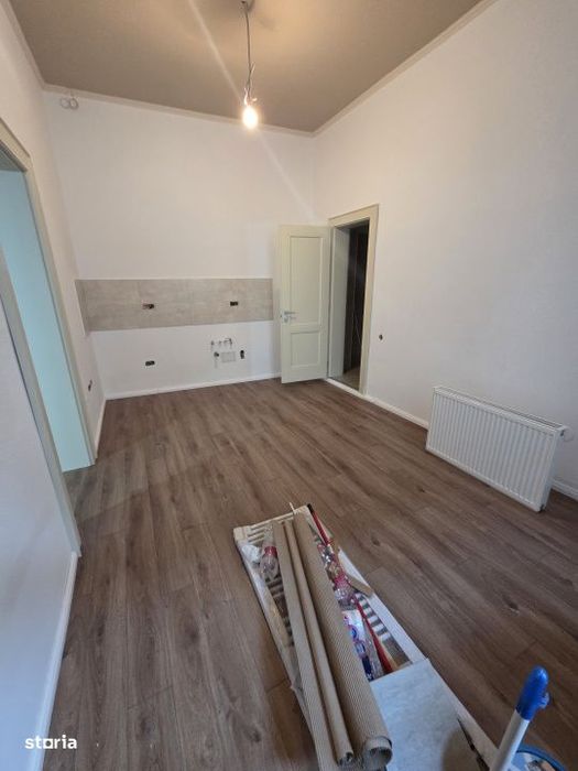 Apartament 3 camere et.1 pe str. Balcescu