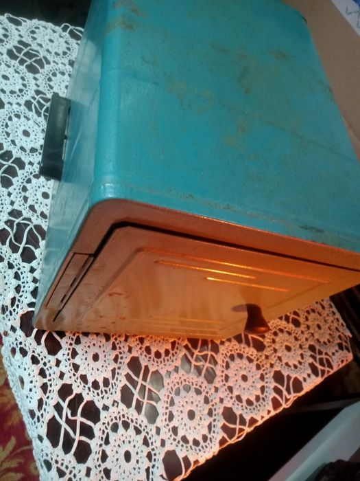 Продам электро духовку новую