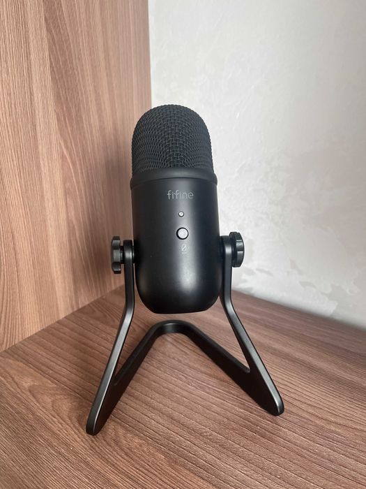 Продам Микрофон Fifine K678