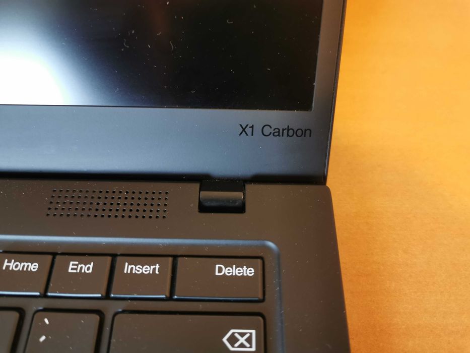 Лаптоп Lenovo X1 Carbon 8th Gen