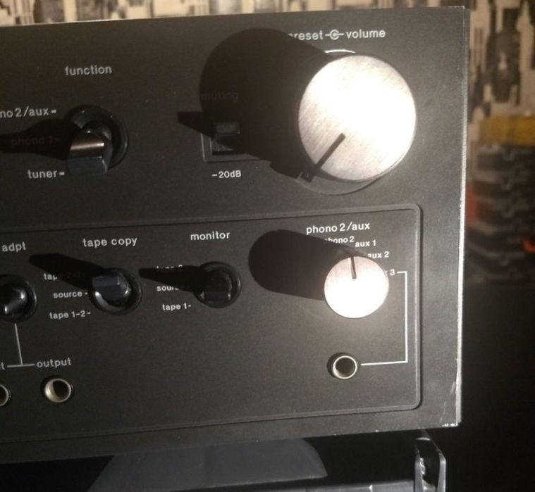 Top legendar v-fet Amplificator Wega 4810(Sony TA5650)