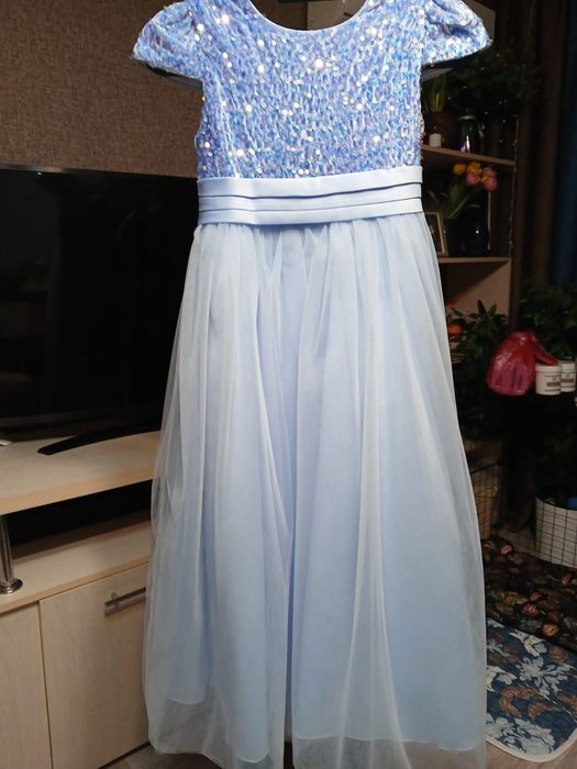 Нарядные платья для девочки