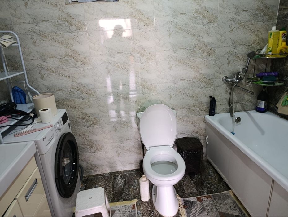 Уй сатылады срочно  мкр улжан 1