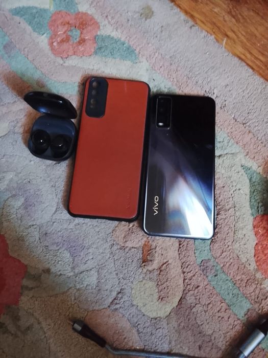 Продам телефон Виво2027