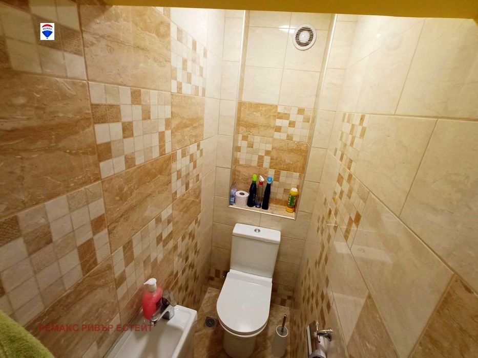 Продава се Тристаен апартамент в Русе, Дружба 2 - 72 кв.м за 1180 €/кв.м - Снимка #13