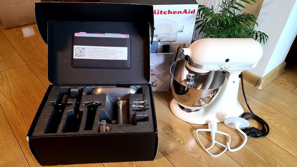 KitchenAid Artisan 4.8 L - Ново !