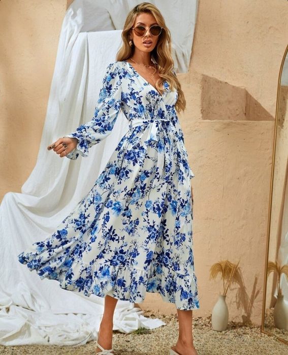 Rochie vaporoasa cu imprimeu floral