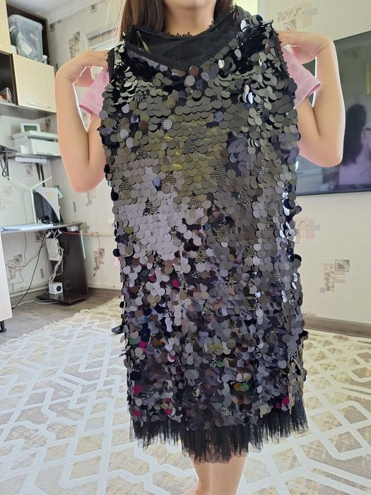 Продам вечернее платье, брендовое, 1 раз одевала