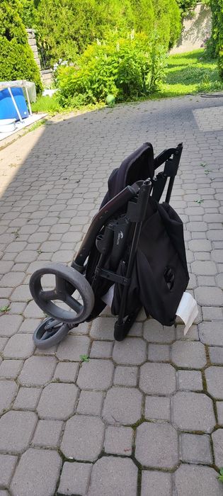 Продам детскую коляску