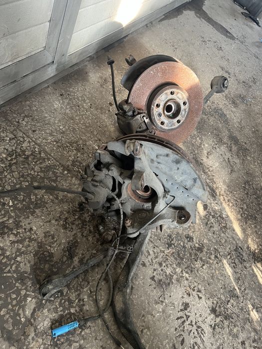 BMW X5 E53 суппорт ступица рычаг