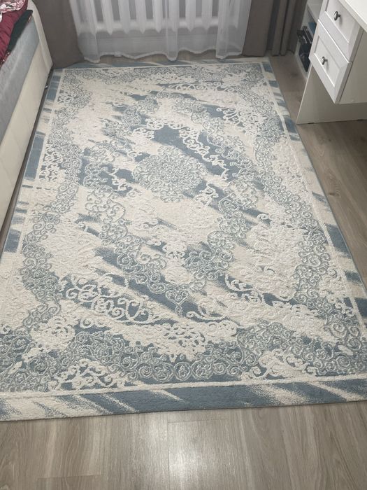 Продам ковры разных размеров