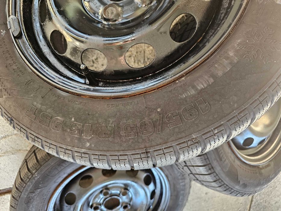 Зимни гуми 195 65 R15