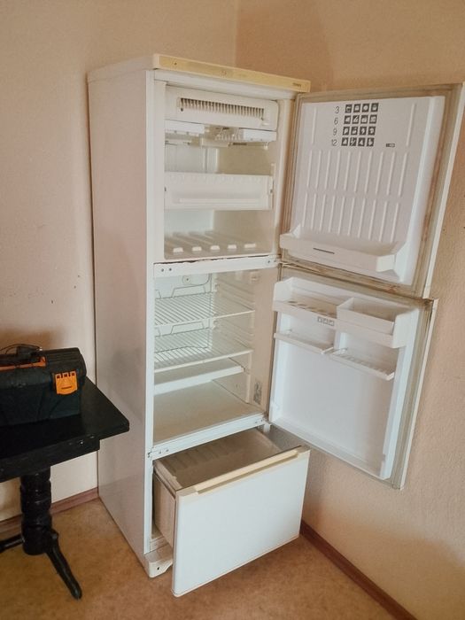 Холодильник СТИНОЛ