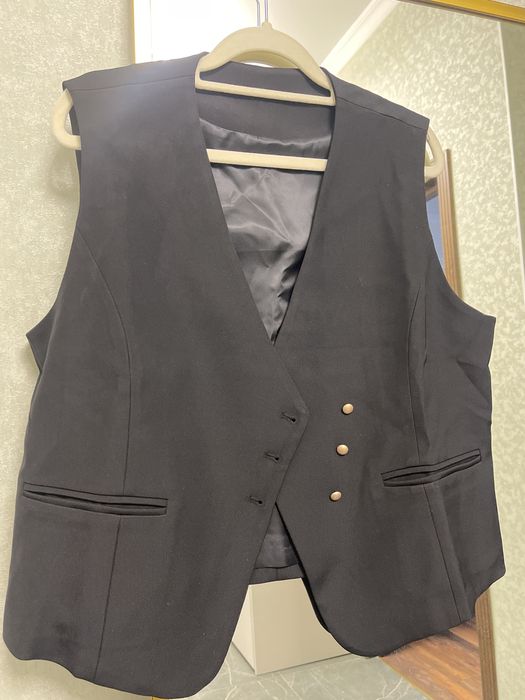 Жилетки и Комбинезон летний