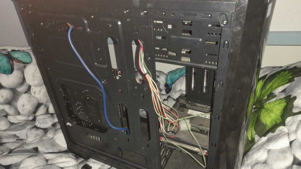 Kit Intel i5-6402P + ASRock H110M-DGS + carcasă + 2 ventilatoare