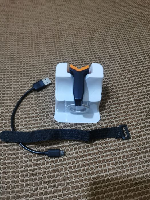 Stop bicicletă, încărcare USB