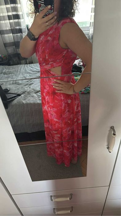 Rochie rosie ocazie