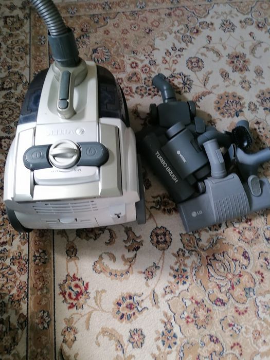 Пылесос VITEK с акфавильтром