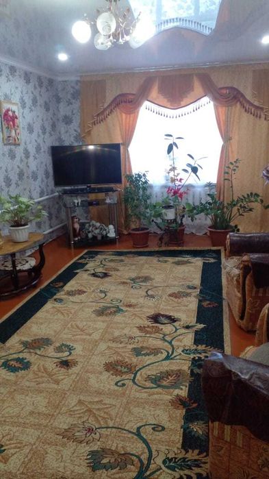 Продам большой, шпальный дом