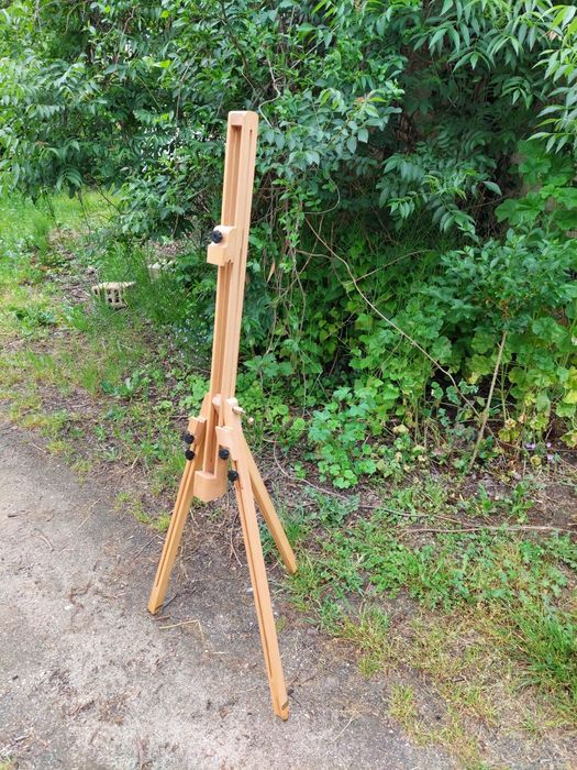 Статив за рисуване чисто нов