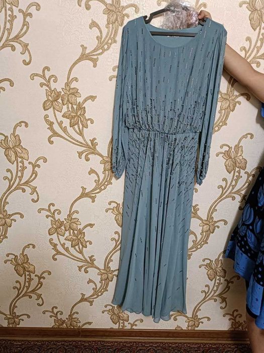 Продается платье