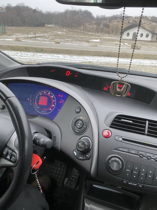 Vand Honda Civic Fn2 Stock, fara nicio modificare.