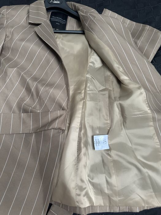 Дански костюм размер S/M