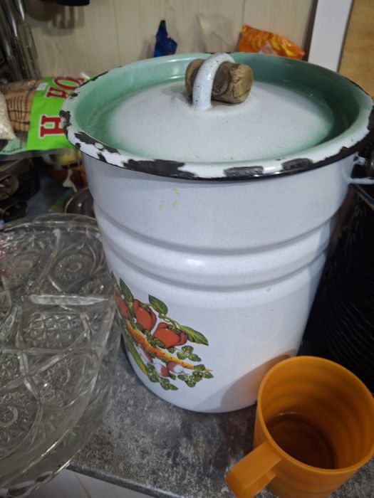 Продам посуду в ассортименте разную !