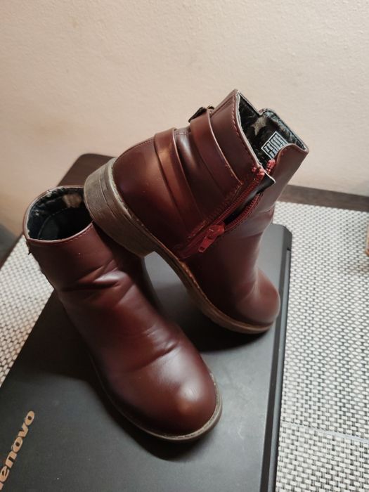 Ghete fetița mărimea 32- maro - superbe