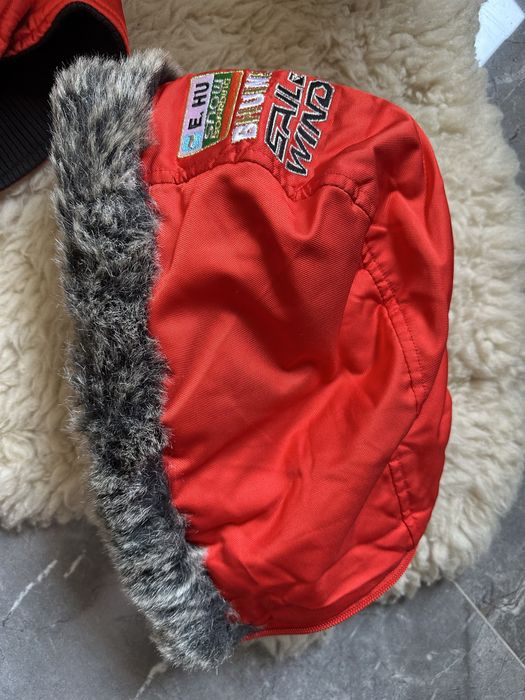 Куртка зимняядля девочек. Красная с капещоном.