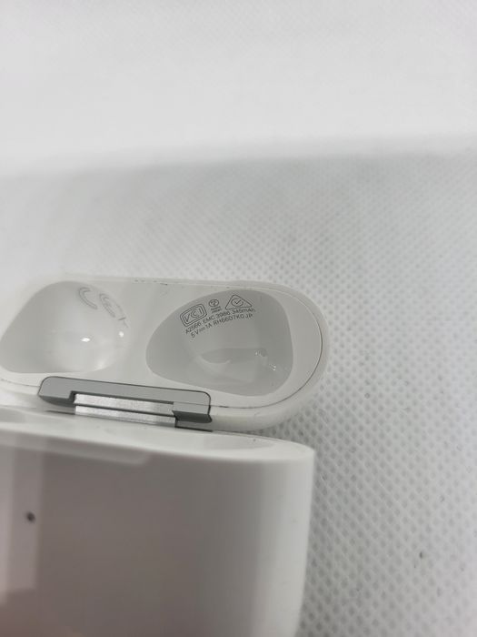 Apple AirPods 3, MagSafe Wireless Charging Case, A2565, A2564, A2566