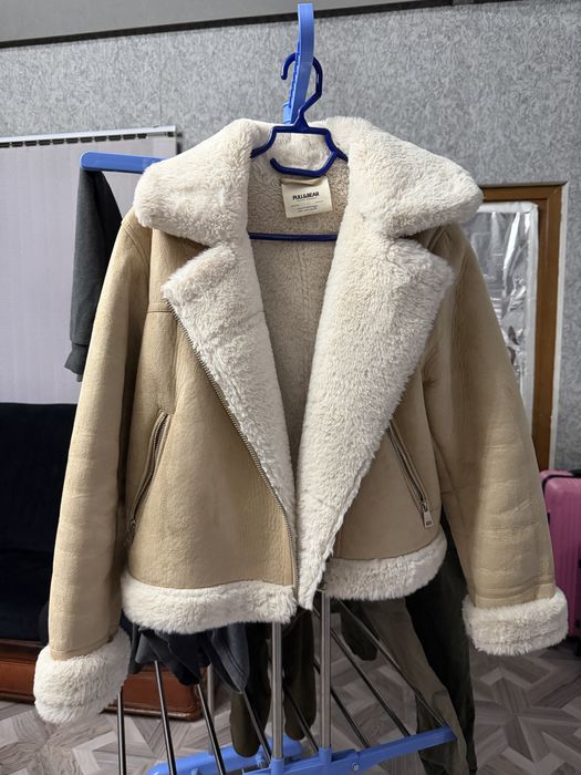 Куртка- дубленка Pull&Bear