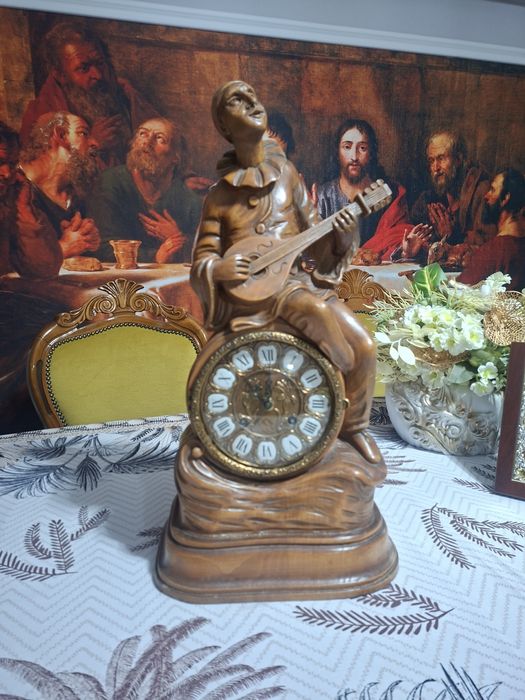 Sculptura lemn ceas mecsnic
