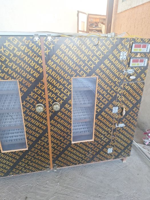Продам инкубатор срочно