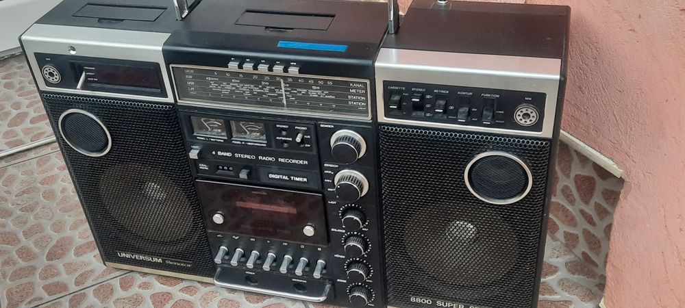 Радиокасетофон  Universum 8800 Senator