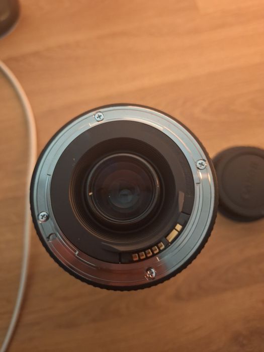 Obiectiv Canon Ef 75-300