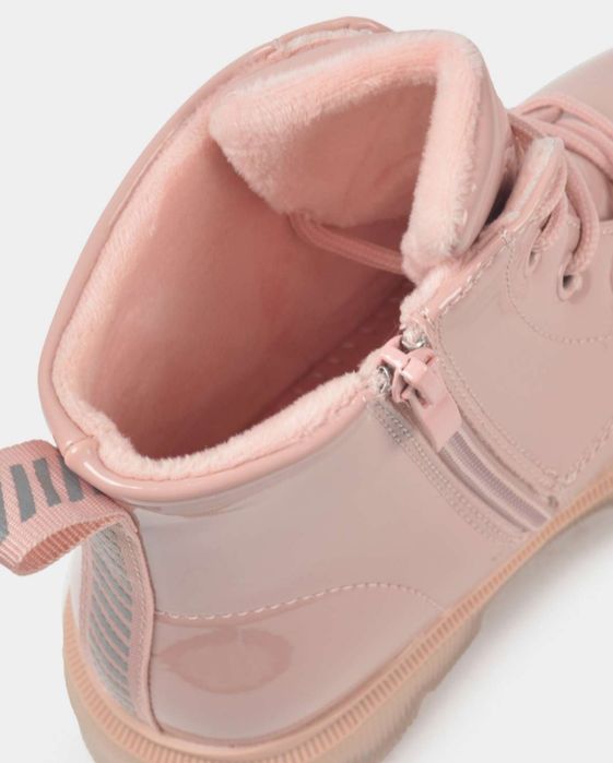 Новые детские сапожки