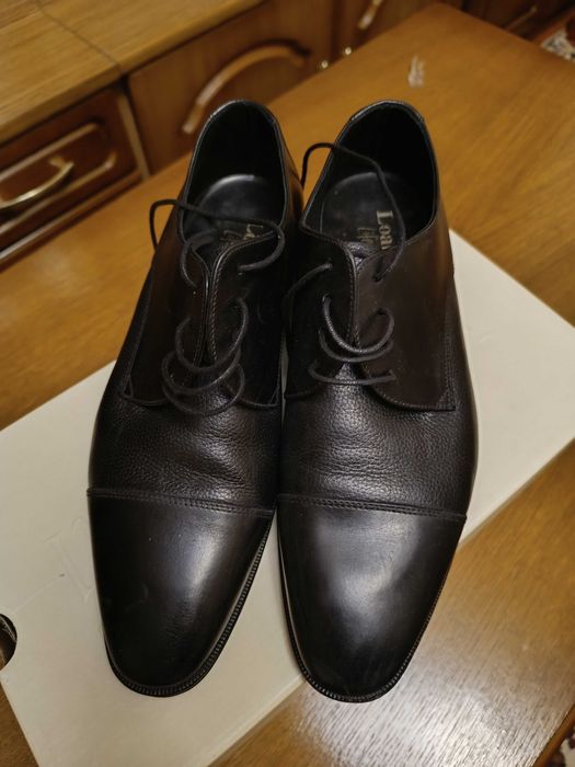 Vând pantofi Loake Nr. 40