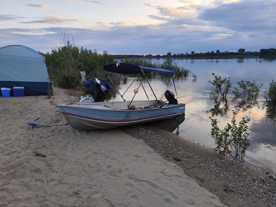 Canadian 4.30m Suzuki 9.9CP