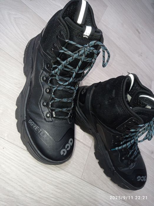 Ботинки GORE-TEX