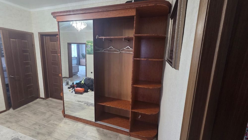 Продам шкаф-купе