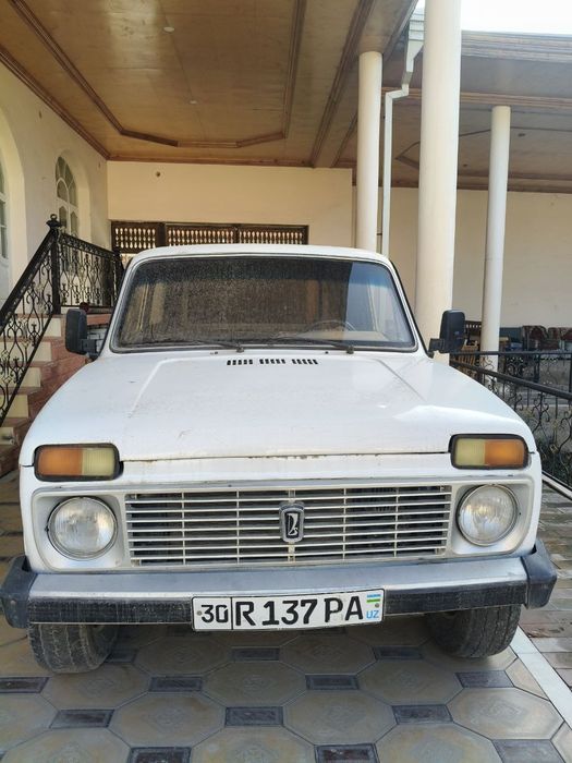 Vaz Niva pikap yaxwi xolatda