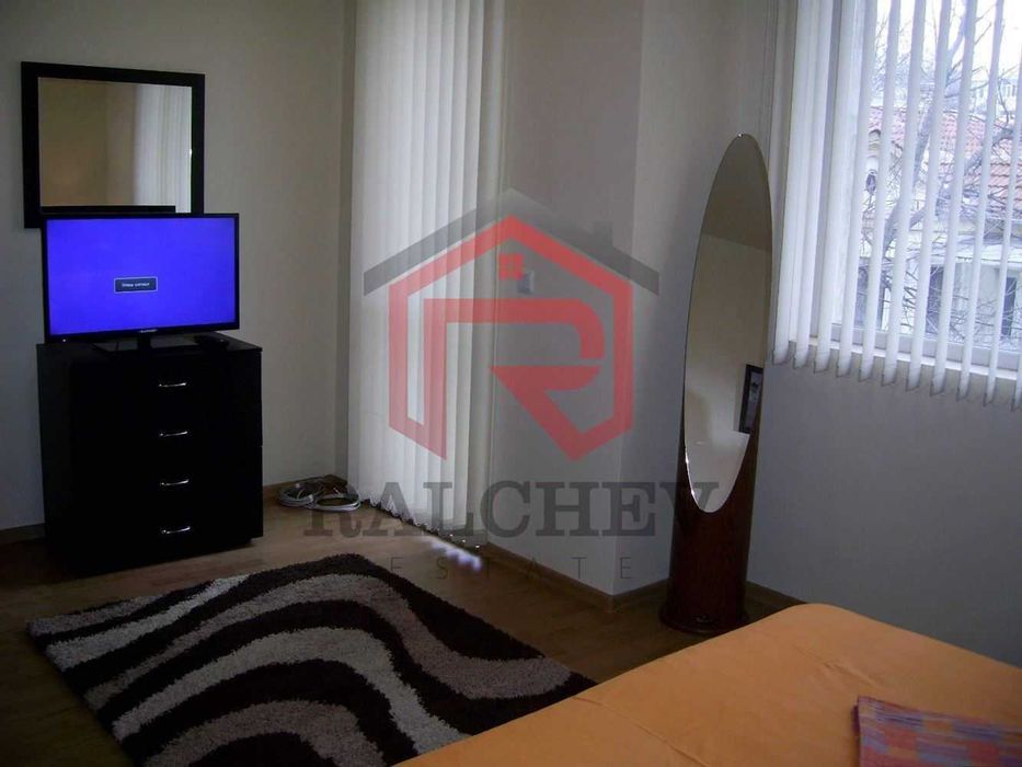 Под наем Колхозен пазар