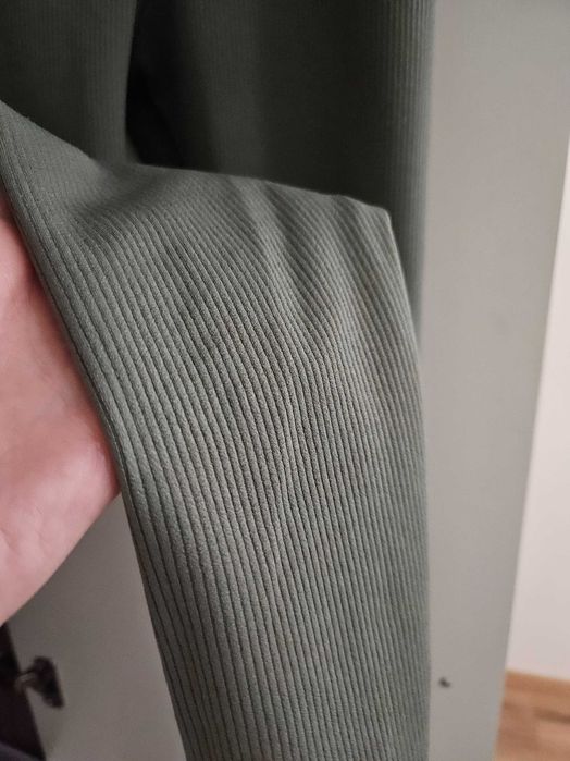 Зелен спортен клин