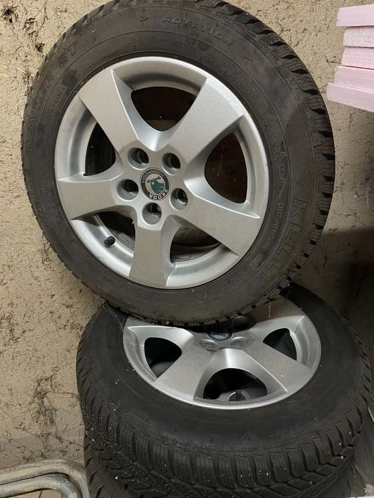 Джанти със зимни гуми 5/100/14